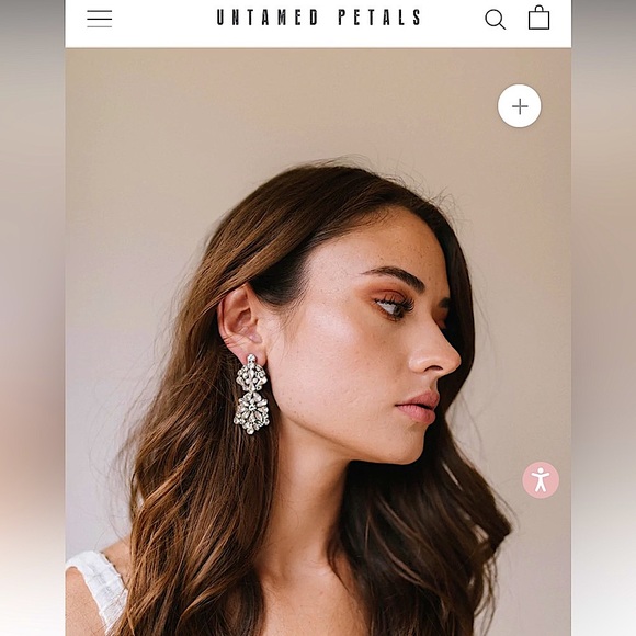 Untamed Petals HUNTER bridal earrings - Picture 1 of 5